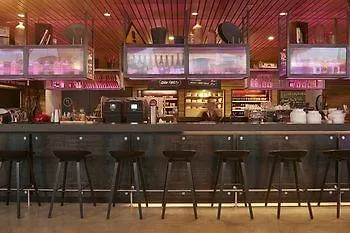 מלון פרנקפורט Moxy Frankfurt Airport 4*,