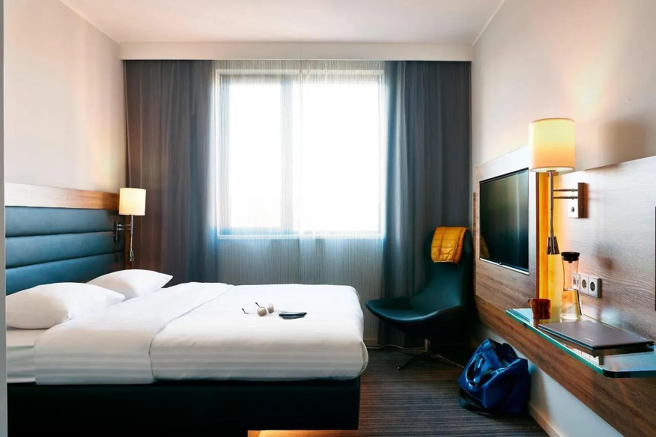 Hotel Moxy Frankfurt Airport Frankfurt am Main 4*,  Deutschland