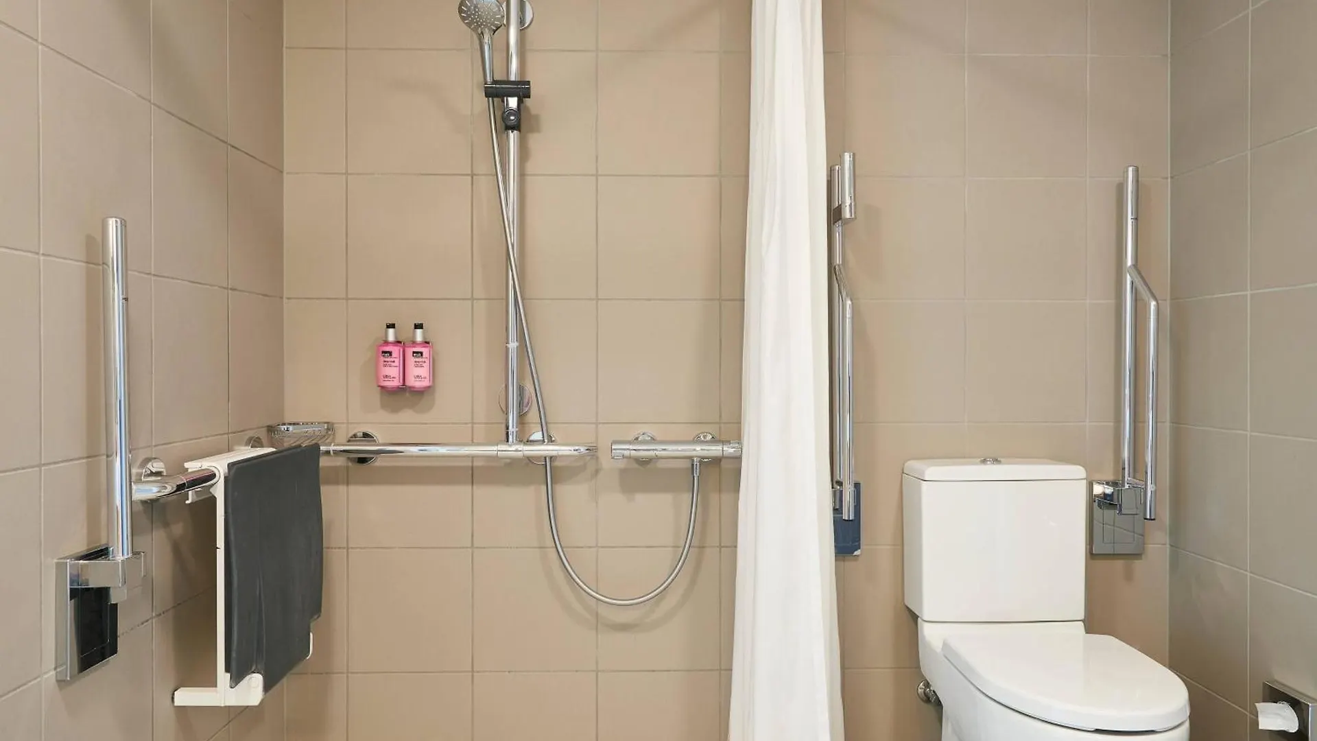Hotel Moxy Frankfurt Airport Frankfurt am Main